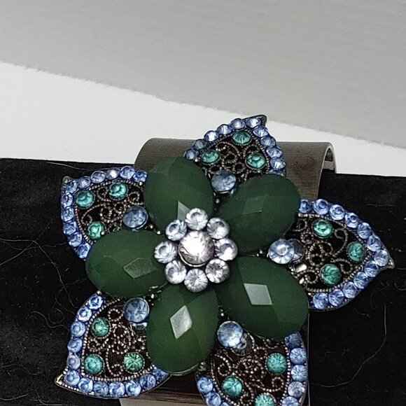 Vintage Gun Metal Green Blue Rhinestone Flower Cuff Bracelet Boho Retro Jewelry - Picture 3 of 4